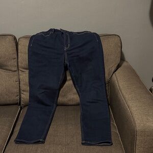 Old Navy Men's Relaxed Fit Jeans in Deep Blue